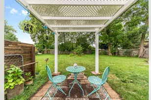 613 W Joliet St, Crown Point, IN 46307 - Photo 14