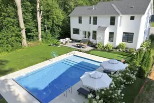 18 Blue Grass Wy, Chesterton, IN 46304 - Photo 4