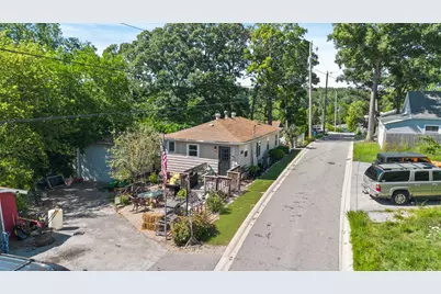 7401 W 126th Avenue, Crown Point, IN 46307 - Photo 2