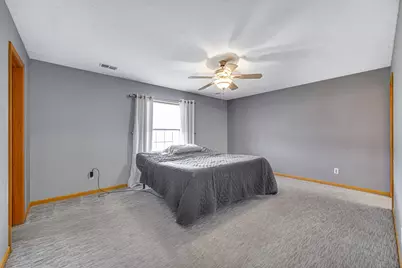 1105 W 89th Court W, Merrillville, IN 46410 - Photo 12