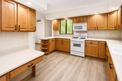 142 Sagamore Pkwy, La Porte, IN 46350 - Photo 8