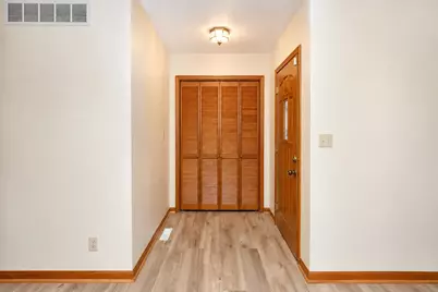 142 Sagamore Pkwy, La Porte, IN 46350 - Photo 2