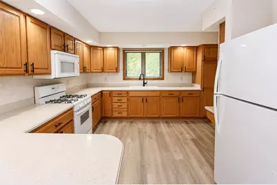 142 Sagamore Pkwy, La Porte, IN 46350 - Photo 6