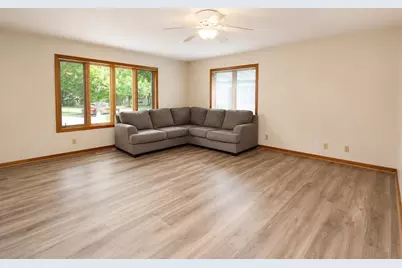 142 Sagamore Pkwy, La Porte, IN 46350 - Photo 4
