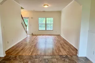 1217 Baron Ct, Valparaiso, IN 46383 - Photo 4