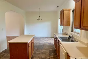 1217 Baron Ct, Valparaiso, IN 46383 - Photo 6