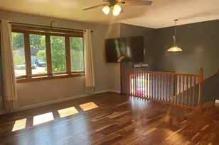 406 Northfield Ln, Valparaiso, IN 46383 - Photo 6