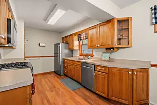 8938 Pettit Dr, Highland, IN 46322 - Photo 12