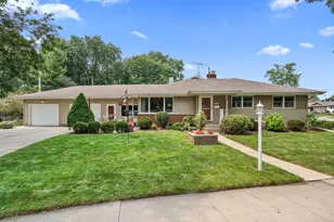 8938 Pettit Dr, Highland, IN 46322 - Photo 28