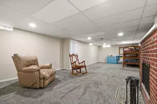 8938 Pettit Dr, Highland, IN 46322 - Photo 26