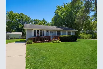 1301 E 34th Avenue, Hobart, IN 46342 - Photo 2