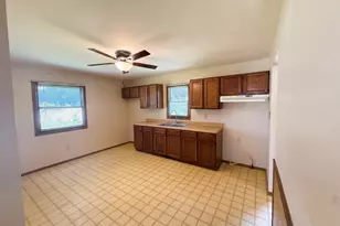1301 E 34th Ave, Hobart, IN 46342 - Photo 10