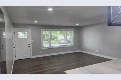 9317 Southmoor Avenue, Highland, IN 46322 - Photo 2