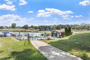 2511 E Lakeshore Dr, Crown Point, IN 46307 - Photo 24