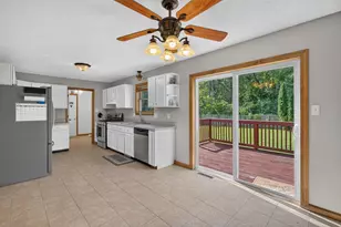 6635 Hawthorne Ave, Portage, IN 46368 - Photo 12
