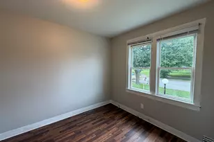 1037 Moss St, Hammond, IN 46320 - Photo 4