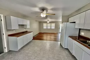 70 N Hillcrest Ave, Hobart, IN 46342 - Photo 10