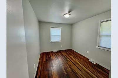 70 N Hillcrest Avenue, Hobart, IN 46342 - Photo 12