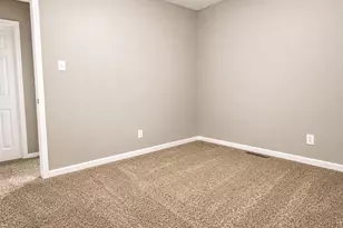 4764 Ralston Pl, Griffith, IN 46319 - Photo 16
