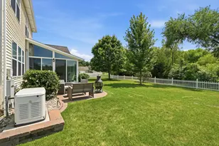 495 O'Hagan Dr, Crown Point, IN 46307 - Photo 6