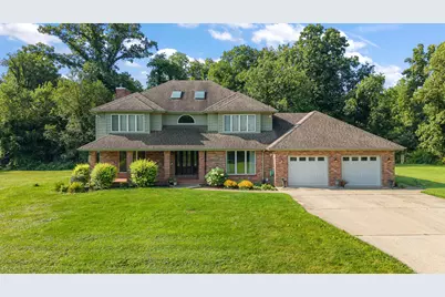 402 Rolling Meadow Drive, Valparaiso, IN 46385 - Photo 2