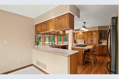 402 Rolling Meadow Drive, Valparaiso, IN 46385 - Photo 14
