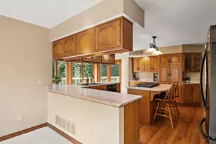 402 Rolling Meadow Dr, Valparaiso, IN 46385 - Photo 14
