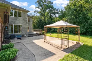 402 Rolling Meadow Dr, Valparaiso, IN 46385 - Photo 42