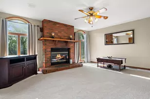 402 Rolling Meadow Dr, Valparaiso, IN 46385 - Photo 12