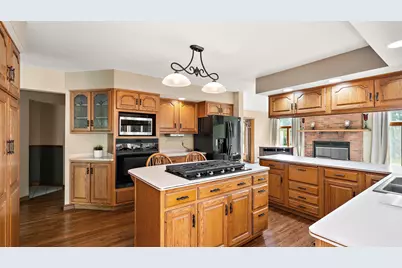 402 Rolling Meadow Drive, Valparaiso, IN 46385 - Photo 18