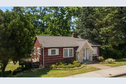 702 Pine Lake Avenue, La Porte, IN 46350 - Photo 2