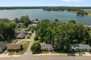 702 Pine Lake Ave, La Porte, IN 46350 - Photo 4