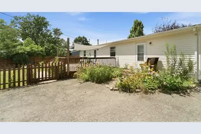 609 Sunset Drive, Kouts, IN 46347 - Photo 30