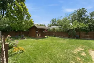 609 Sunset Dr, Kouts, IN 46347 - Photo 28