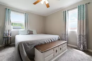 609 Sunset Dr, Kouts, IN 46347 - Photo 8