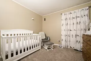 609 Sunset Dr, Kouts, IN 46347 - Photo 10
