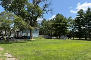 221 W Mill St, Goodland, IN 47948 - Photo 2