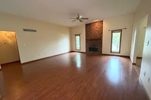 1533 Churchill Dr, Schererville, IN 46375 - Photo 2