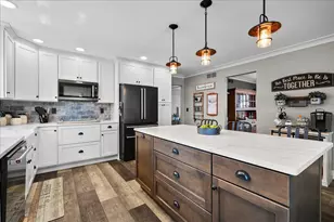3496 W Lakeshore Dr, Crown Point, IN 46307 - Photo 4
