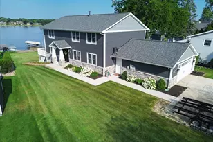 3496 W Lakeshore Dr, Crown Point, IN 46307 - Photo 2