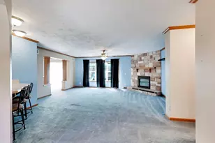 852 Springdale Dr, Hobart, IN 46342 - Photo 6