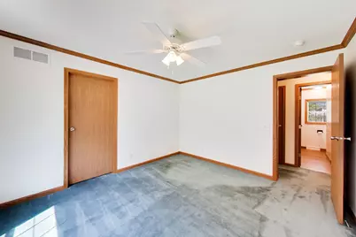 852 Springdale Drive, Hobart, IN 46342 - Photo 22