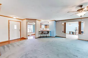852 Springdale Dr, Hobart, IN 46342 - Photo 4