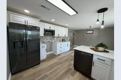 710 W Charles Street, Rensselaer, IN 47978 - Photo 6