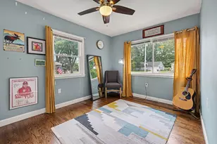 706 Milton St, Valparaiso, IN 46385 - Photo 8