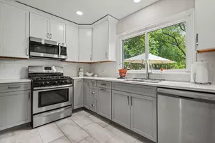 706 Milton St, Valparaiso, IN 46385 - Photo 10