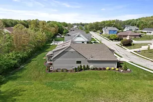 3703 Brigata Dr, Valparaiso, IN 46385 - Photo 82