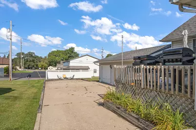 622 Azalea Street SE, Demotte, IN 46310 - Photo 30