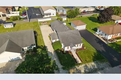 622 Azalea Street SE, Demotte, IN 46310 - Photo 4