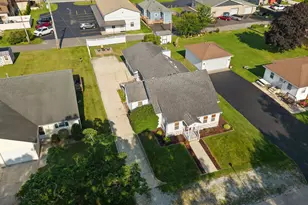 622 Azalea St SE, Demotte, IN 46310 - Photo 4